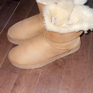 Size 10 Ugg boots